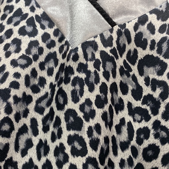 Mary‎ McFadden kaftan snow leopard print long satin - Picture 7 of 13